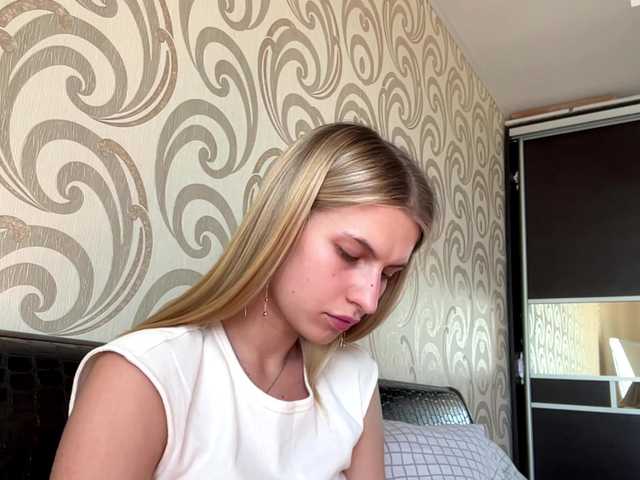 ElliWagemann live cam on BongaCams