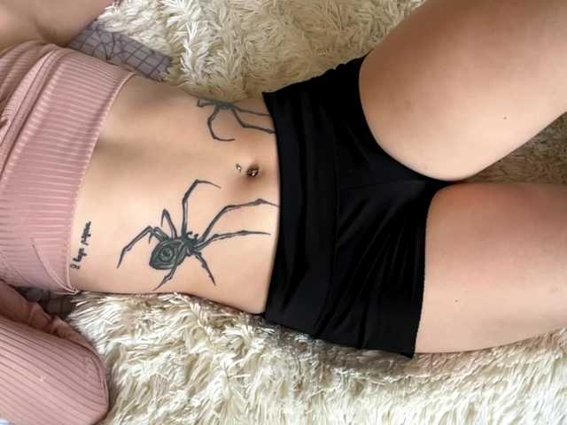 ElliWagemann live cam on BongaCams