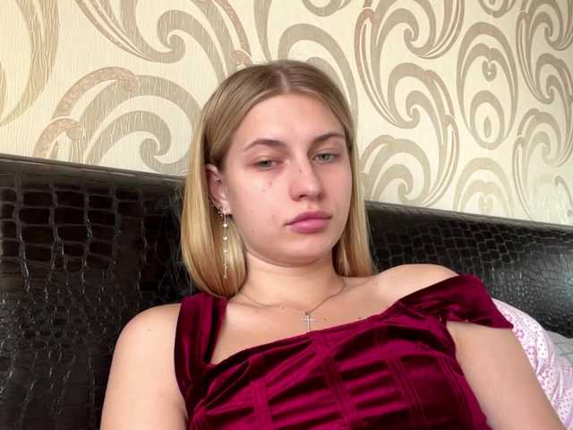 ElliWagemann live cam on BongaCams