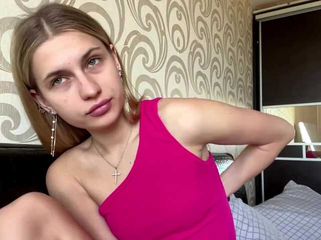 ElliWagemann live cam on BongaCams