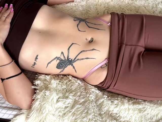 ElliWagemann live cam on BongaCams