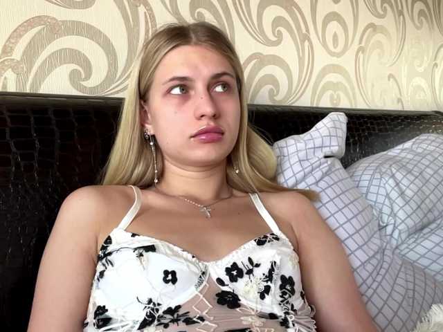 ElliWagemann live cam on BongaCams