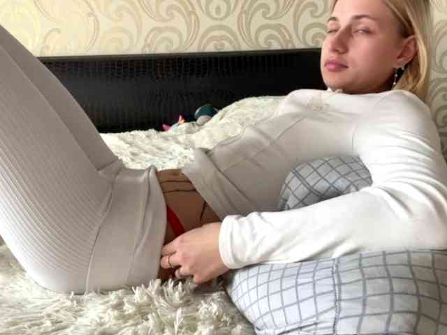 ElliWagemann Live Webcam on BongaCams