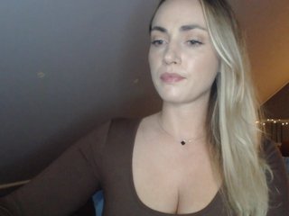 ScarlettXQueen Porn Show
