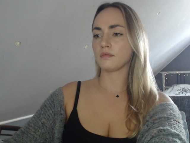 ScarlettXQueen live cam on BongaCams