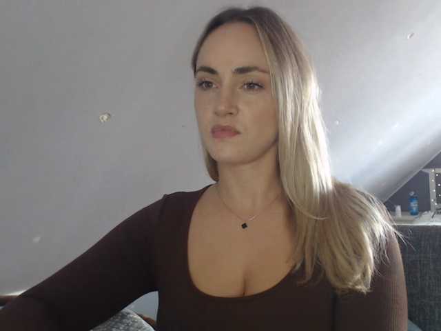 ScarlettXQueen live cam on BongaCams