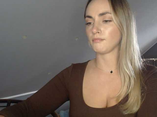 ScarlettXQueen live cam on BongaCams
