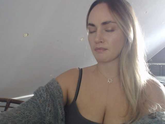 ScarlettXQueen live cam preview