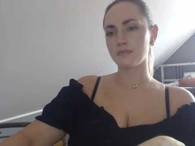 ScarlettXQueen live cam on BongaCams
