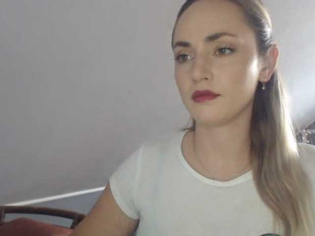 ScarlettXQueen live cam on BongaCams