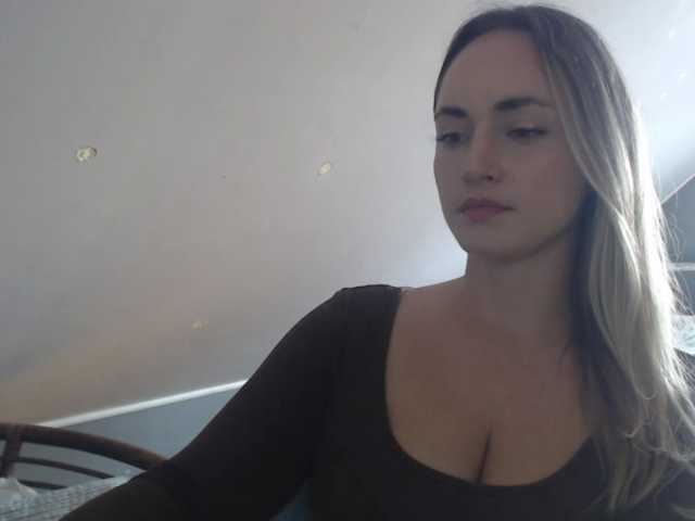 ScarlettXQueen live cam on BongaCams