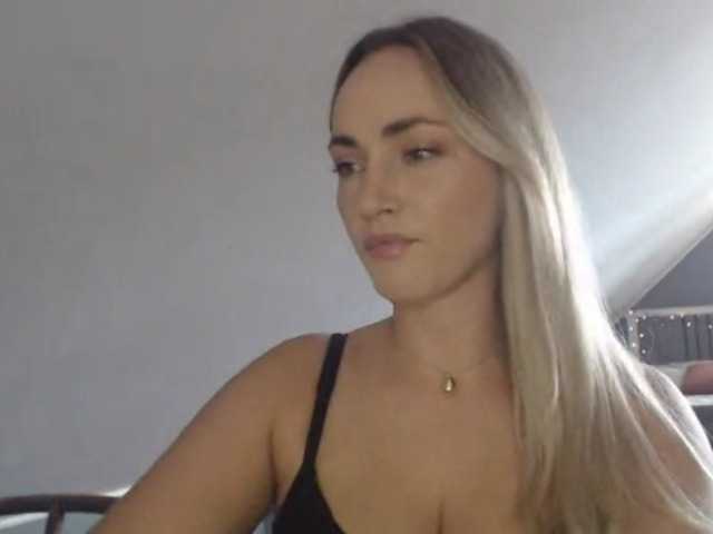 ScarlettXQueen live webcam show