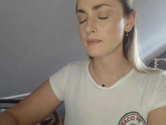 ScarlettXQueen live cam on BongaCams