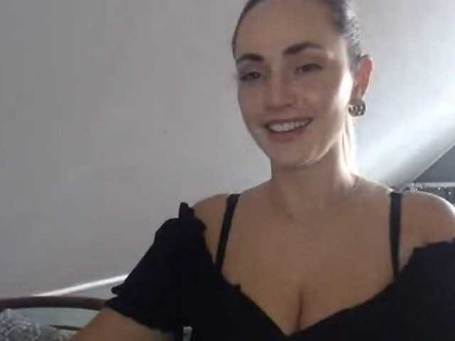 ScarlettXQueen live cam on BongaCams