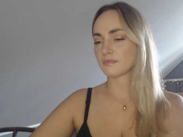 ScarlettXQueen live webcam show