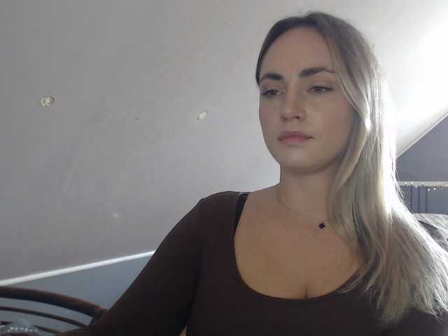 ScarlettXQueen live cam on BongaCams