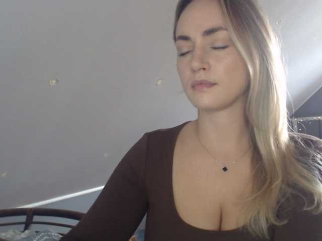ScarlettXQueen live cam on BongaCams
