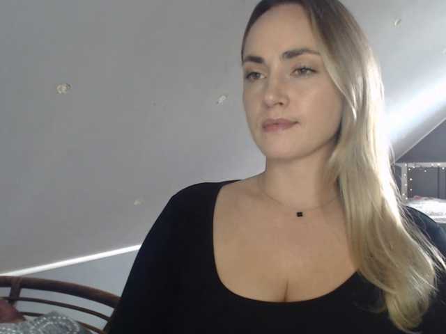 ScarlettXQueen live cam on BongaCams