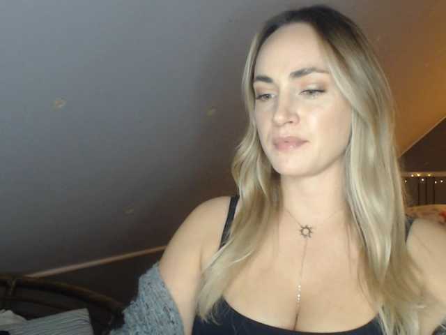 ScarlettXQueen live cam preview