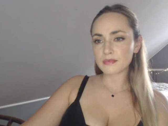ScarlettXQueen live cam