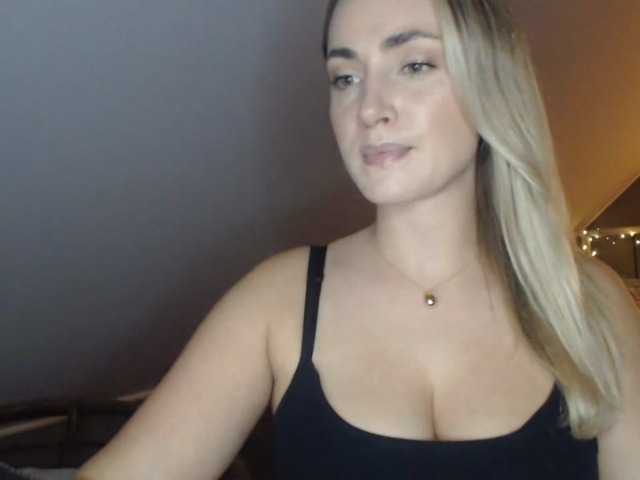 ScarlettXQueen live webcam show