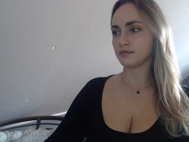 ScarlettXQueen live cam on BongaCams