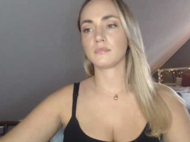 ScarlettXQueen live webcam show