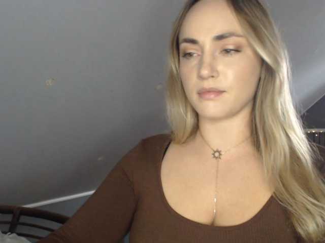 ScarlettXQueen live cam on BongaCams