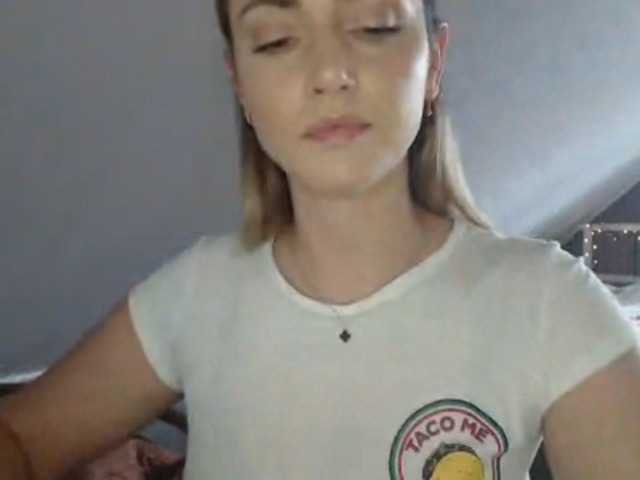 ScarlettXQueen live cam on BongaCams