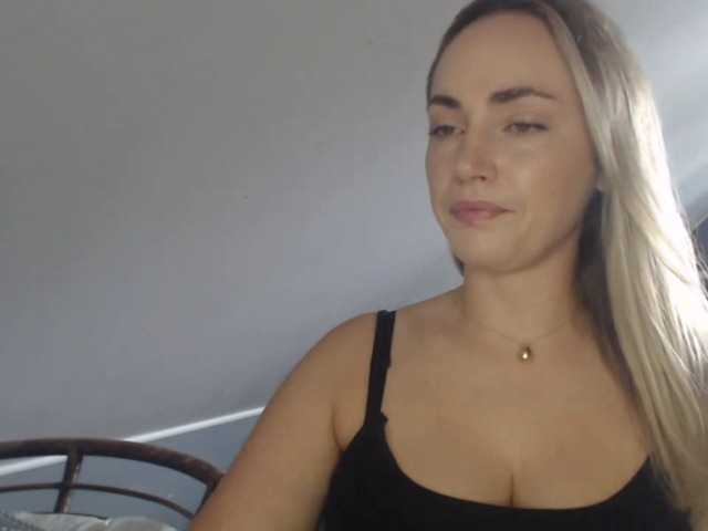 ScarlettXQueen live webcam show