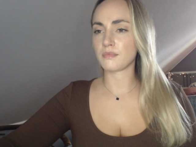 ScarlettXQueen live cam on BongaCams