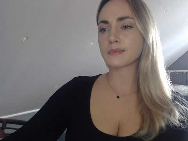 ScarlettXQueen live cam preview