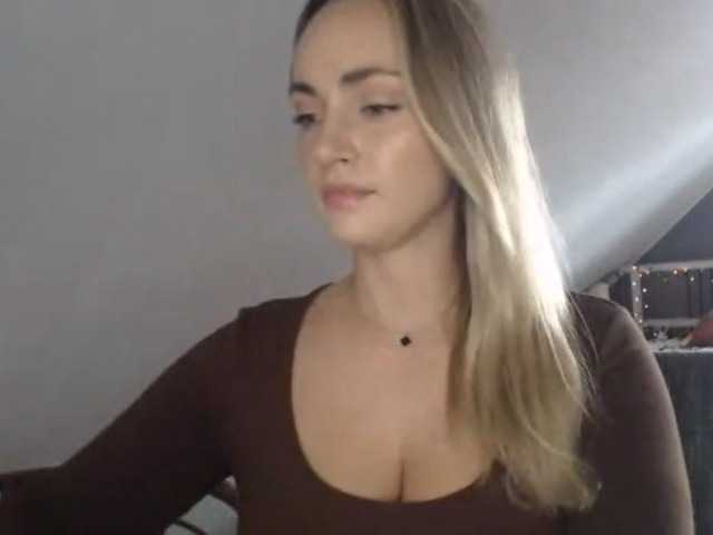 ScarlettXQueen live cam on BongaCams