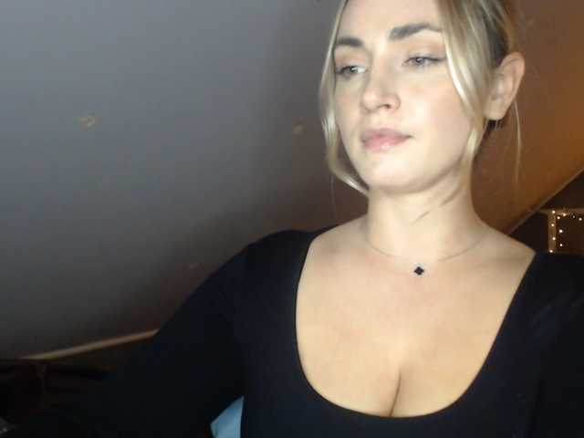ScarlettXQueen live cam preview