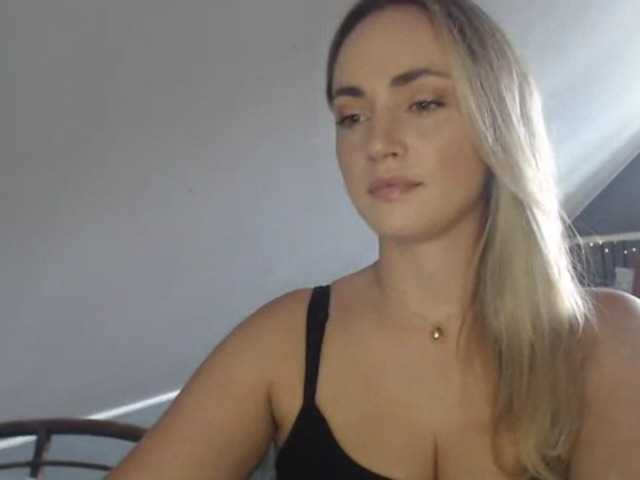 ScarlettXQueen live webcam show