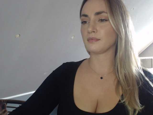 ScarlettXQueen live cam preview