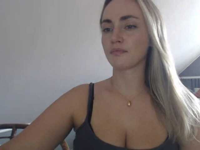 ScarlettXQueen live webcam show