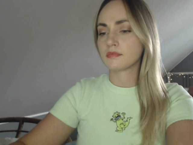 ScarlettXQueen live cam on BongaCams