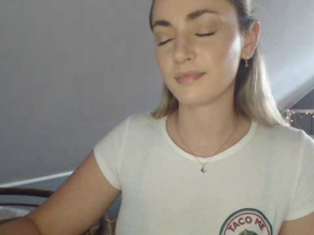 ScarlettXQueen live cam on BongaCams