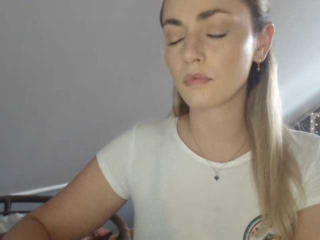 ScarlettXQueen live cam on BongaCams