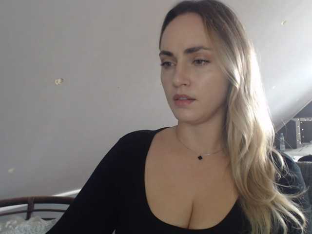 ScarlettXQueen live cam on BongaCams