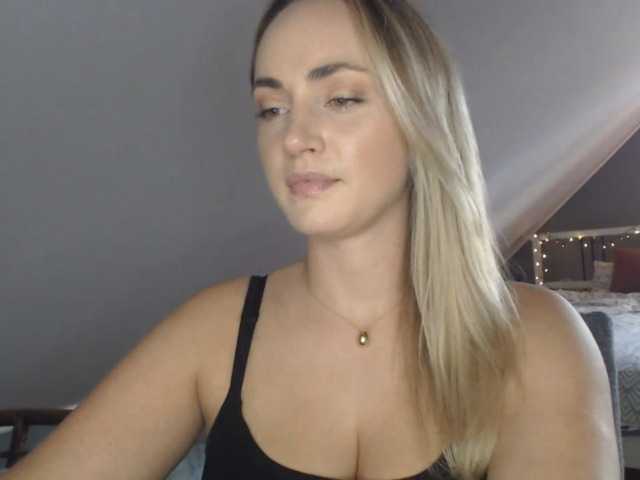 ScarlettXQueen live webcam show