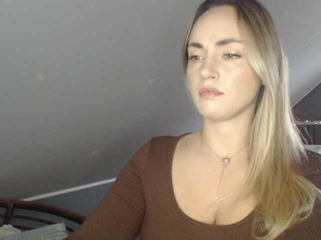 ScarlettXQueen live cam on BongaCams