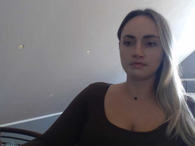 ScarlettXQueen live cam on BongaCams
