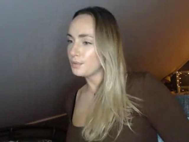 ScarlettXQueen live cam on BongaCams