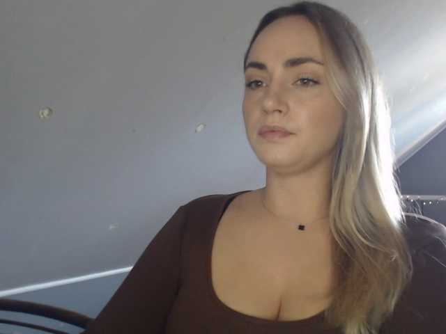 ScarlettXQueen live cam on BongaCams