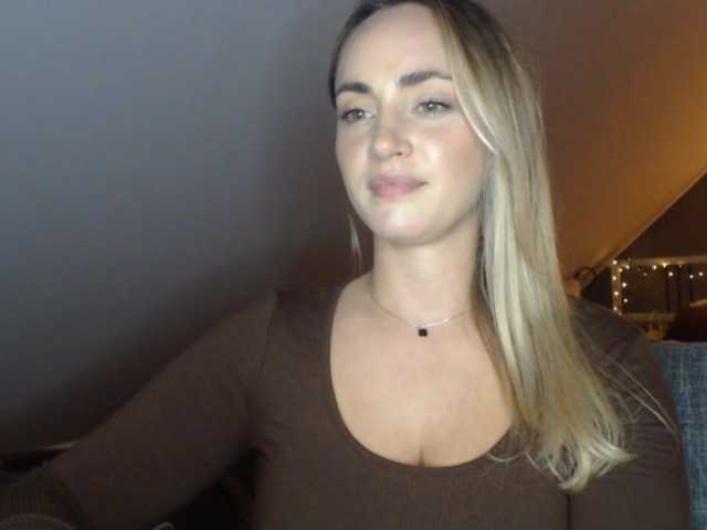 ScarlettXQueen live cam on BongaCams