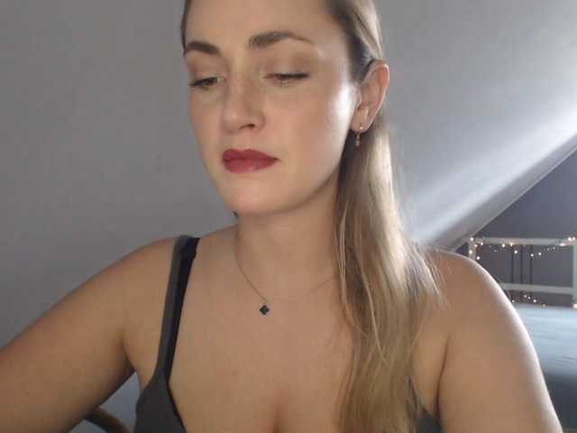 ScarlettXQueen webcam
