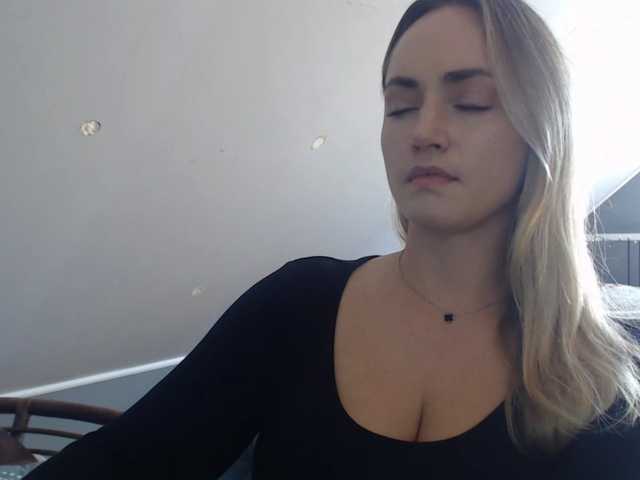 ScarlettXQueen live cam preview
