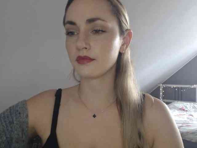 ScarlettXQueen webcam